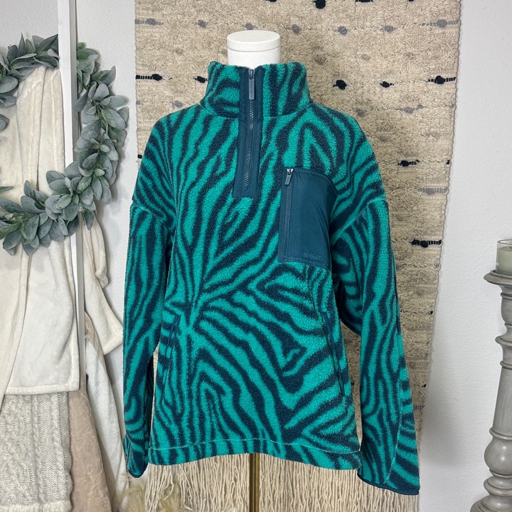 NWT Sweaty Betty karma fleece half zip Green Zebra Print Fleece Half Zip size S